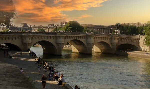 Pont de Paris - Leadership et management en France